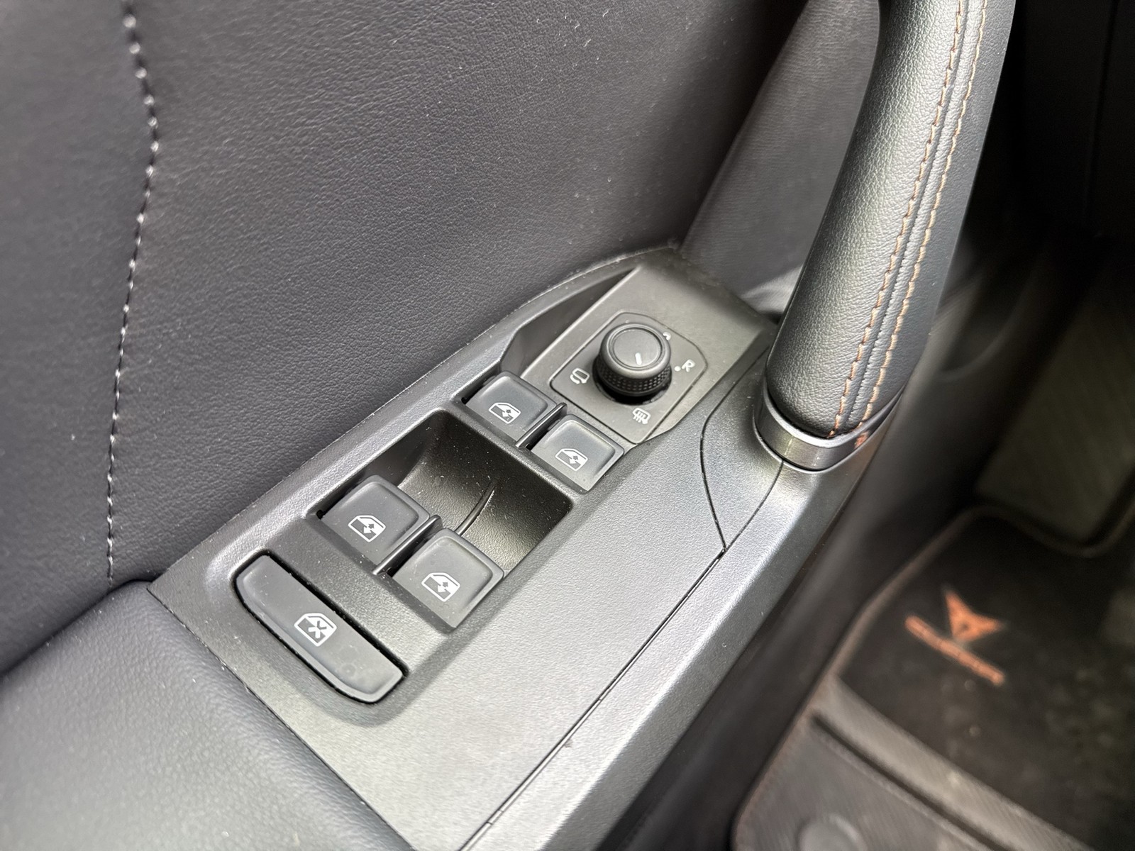 Cupra Formentor 1.4 HYBRID ACC LM18 CARPLAY SITZHEIZ.