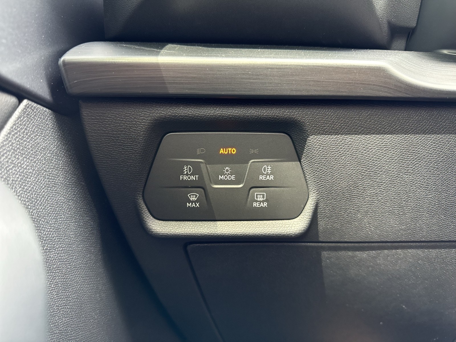 Cupra Formentor 1.4 HYBRID ACC LM18 CARPLAY SITZHEIZ.