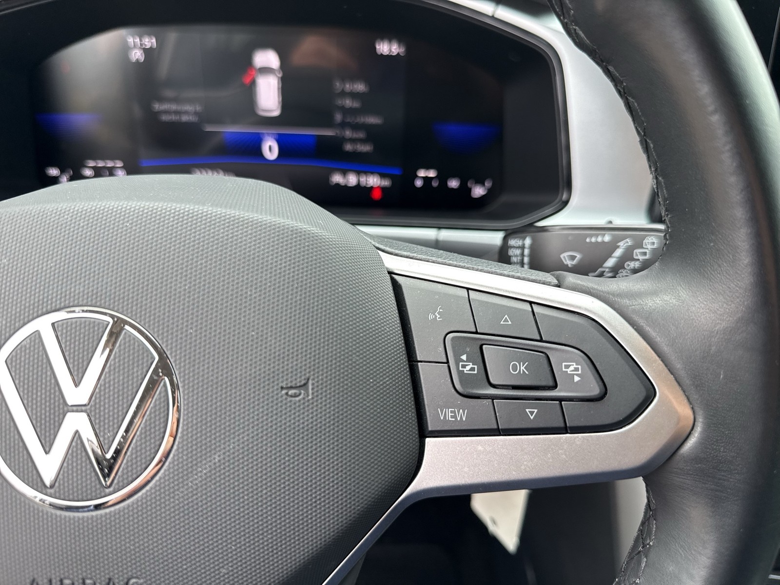 Volkswagen T-Roc 1.0 LIFE NAVI CARPLAY ALU LED EINPARKHILFE