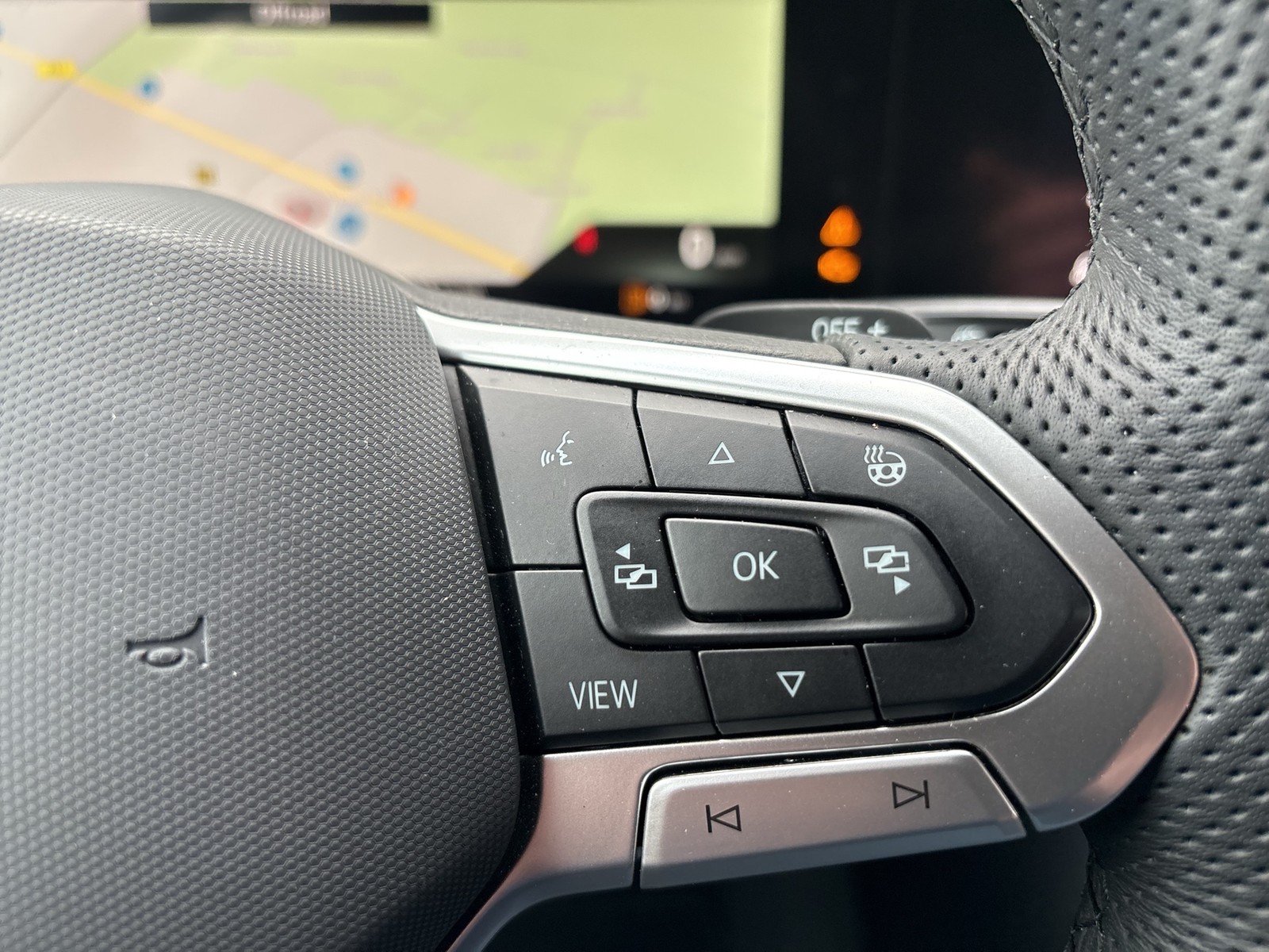 Volkswagen Touareg V6 R-LINE AHK CAM ACC HEAD-UP HD-MATRIX