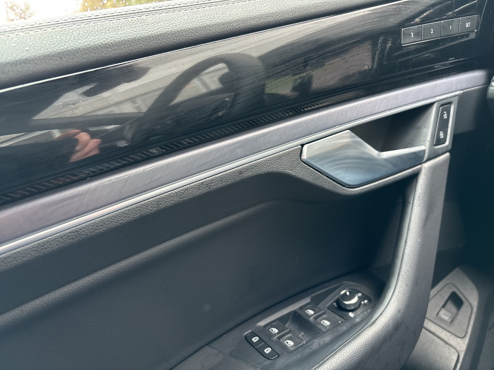 Volkswagen Touareg V6 R-LINE AHK CAM ACC HEAD-UP HD-MATRIX