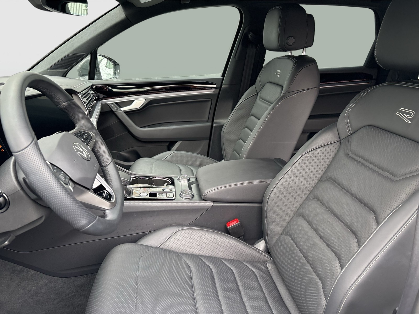 Volkswagen Touareg V6 R-LINE AHK CAM ACC HEAD-UP HD-MATRIX