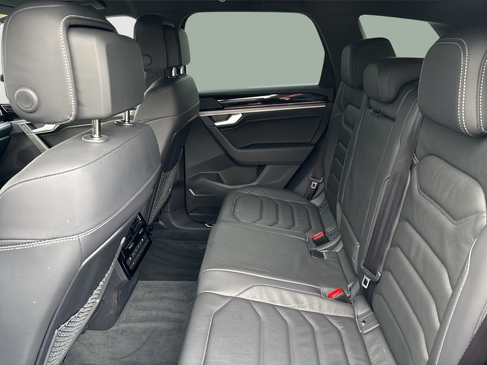 Volkswagen Touareg V6 R-LINE AHK CAM ACC HEAD-UP HD-MATRIX