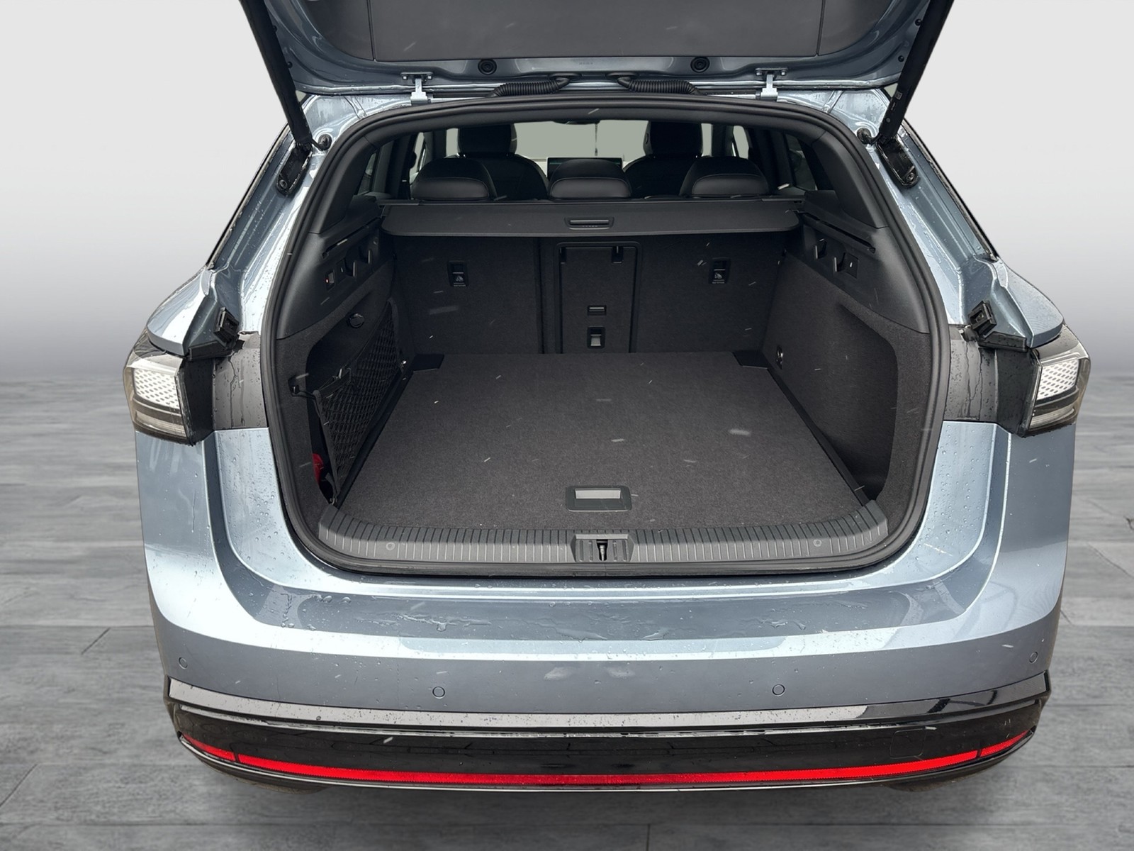 Volkswagen ID.7 Tourer PRO WÄRMEPUMPE AHK 360°CAM ACC LM20