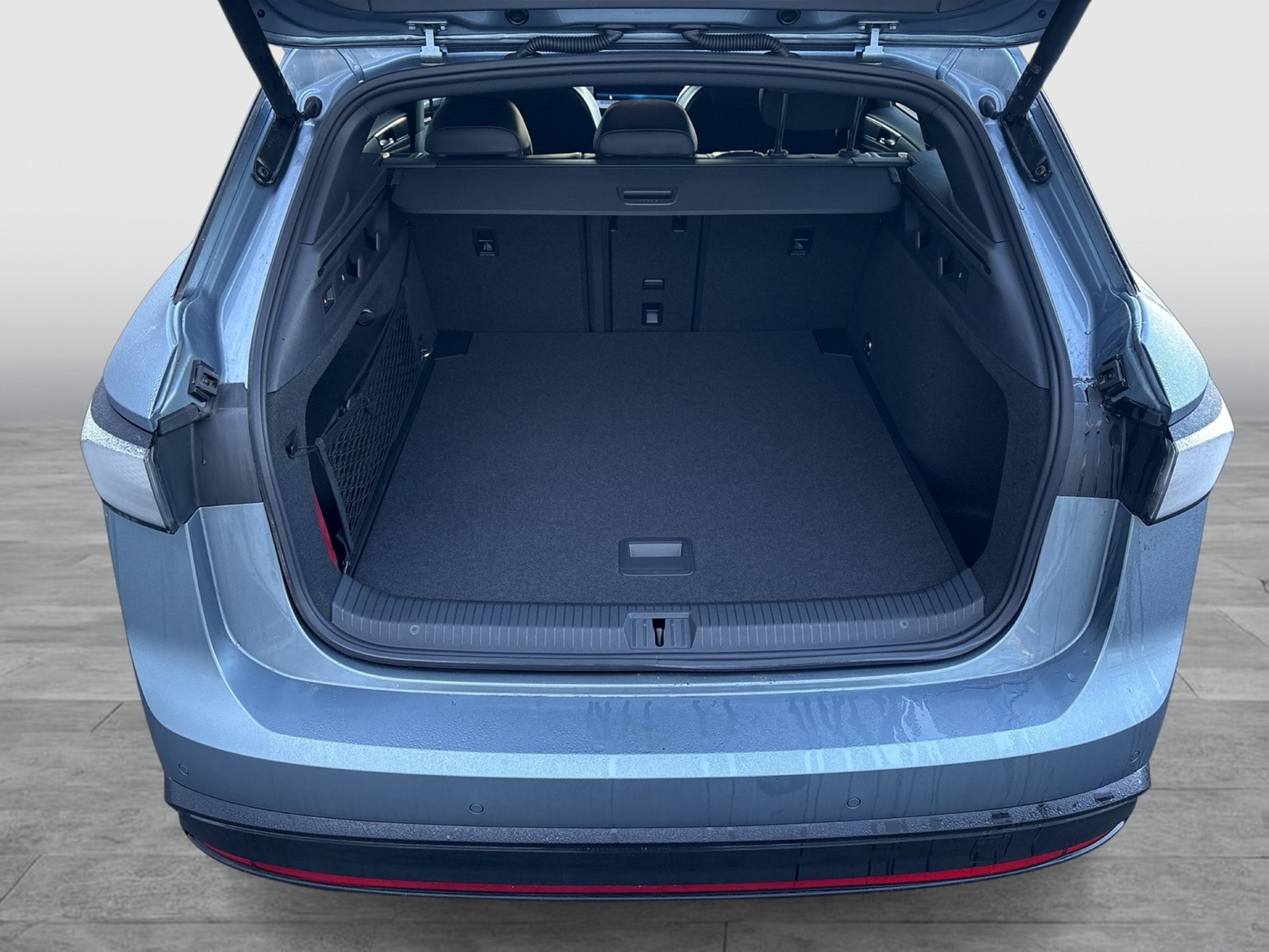 Volkswagen ID.7 Tourer PRO WÄRMEPUMPE AHK 360°CAM ACC LM20