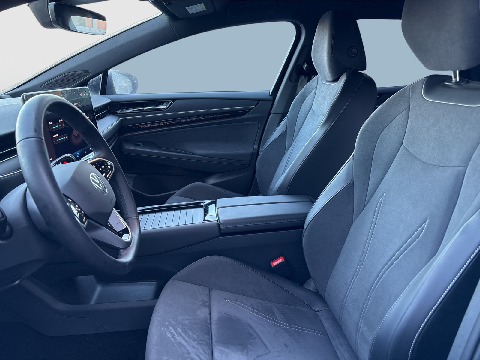 Volkswagen ID.7 Tourer PRO WÄRMEPUMPE AHK 360°CAM ACC LM20