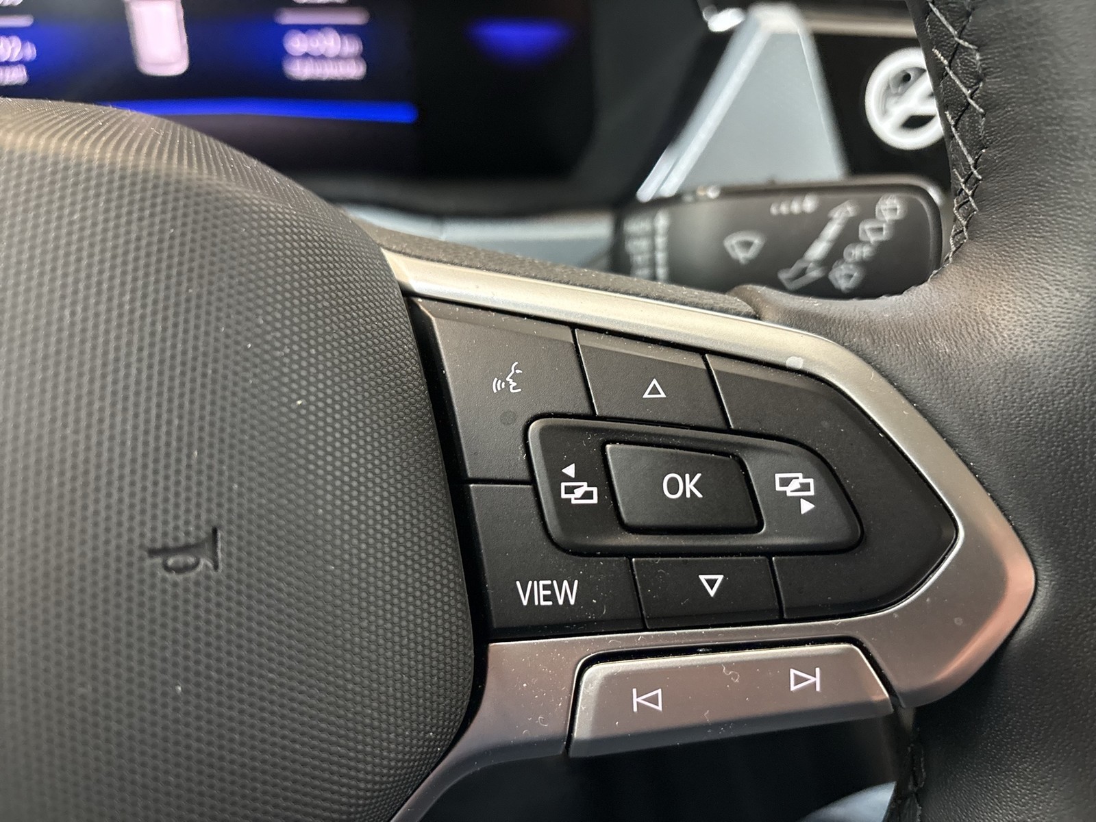 Volkswagen Touran 1.5 GOAL 7SITZE CAM ACC NAVI ALU CARPLAY