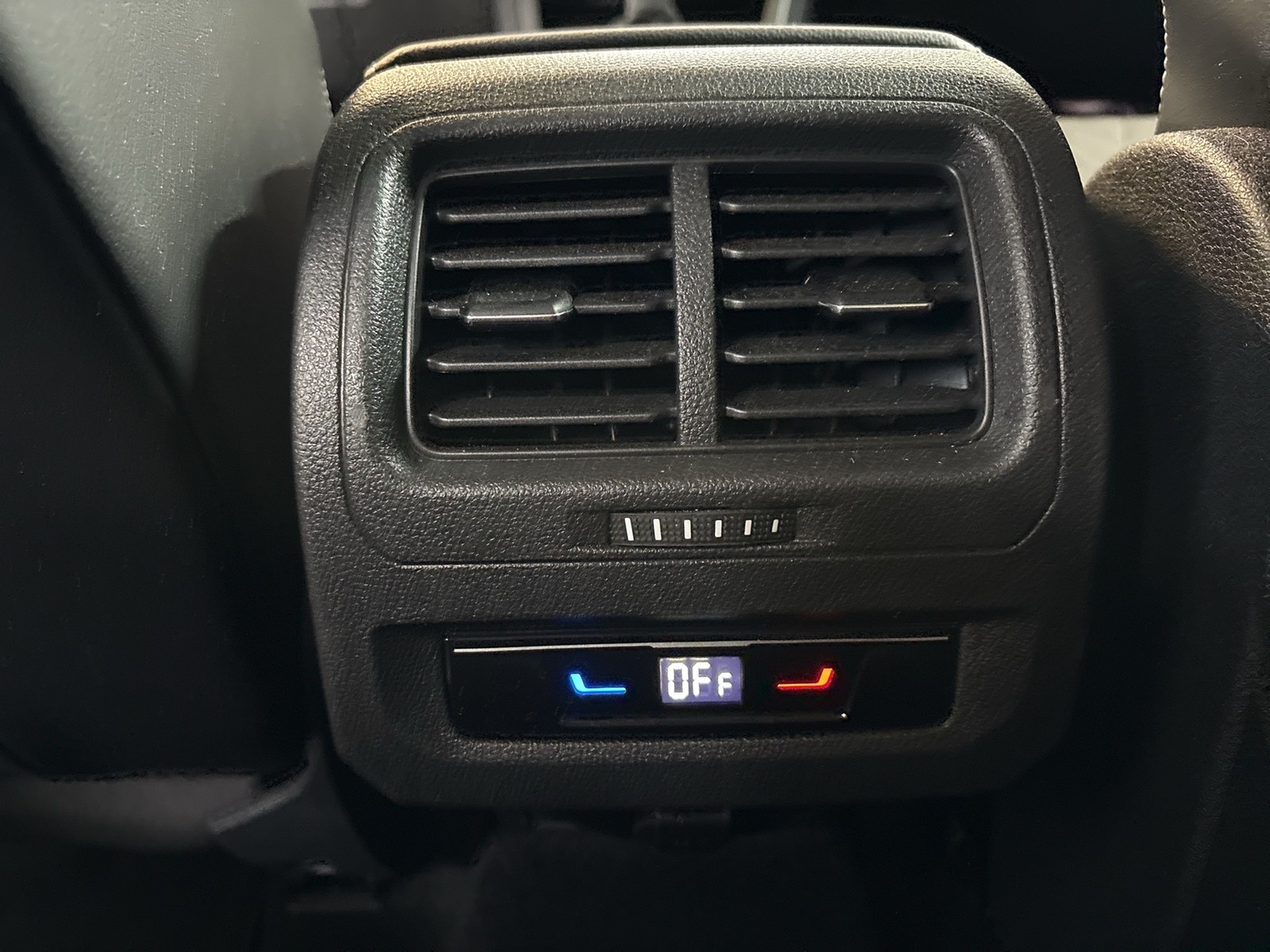 Volkswagen Touran 1.5 GOAL 7SITZE CAM ACC NAVI ALU CARPLAY