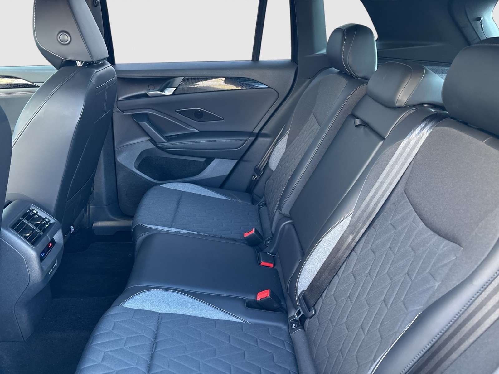 Volkswagen Tiguan 2.0 GOAL 4X4 360CAM ACC EKLAPPE LED+ NAVI