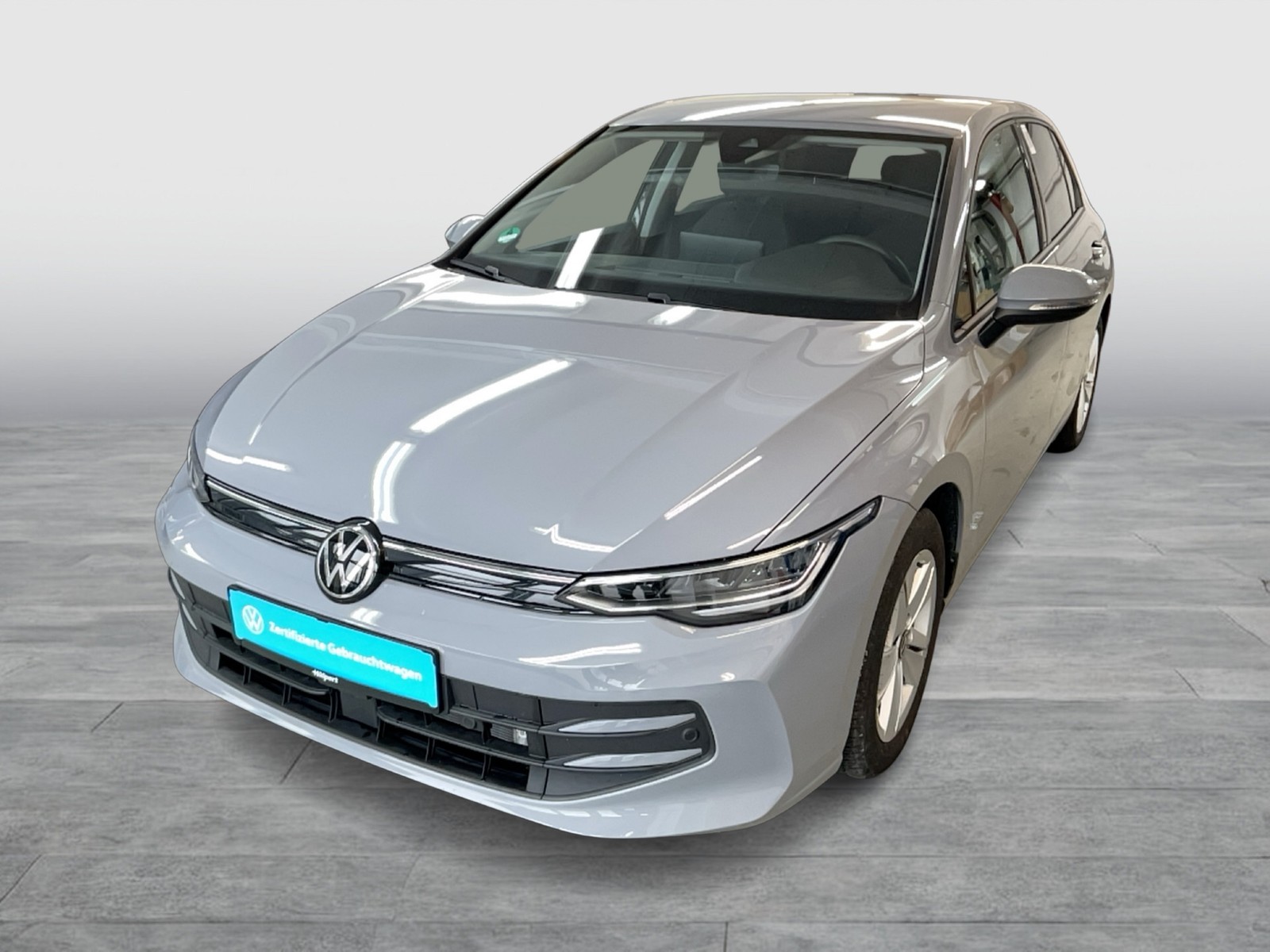 Volkswagen Golf VIII 1.5 eTSI LIFE FACELIFT CAM ACC CARPLAY