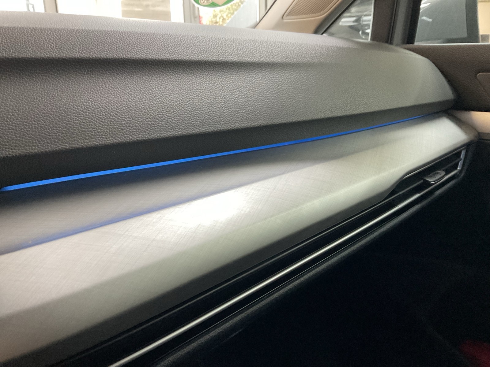 Volkswagen Golf VIII 1.5 eTSI LIFE FACELIFT CAM ACC CARPLAY