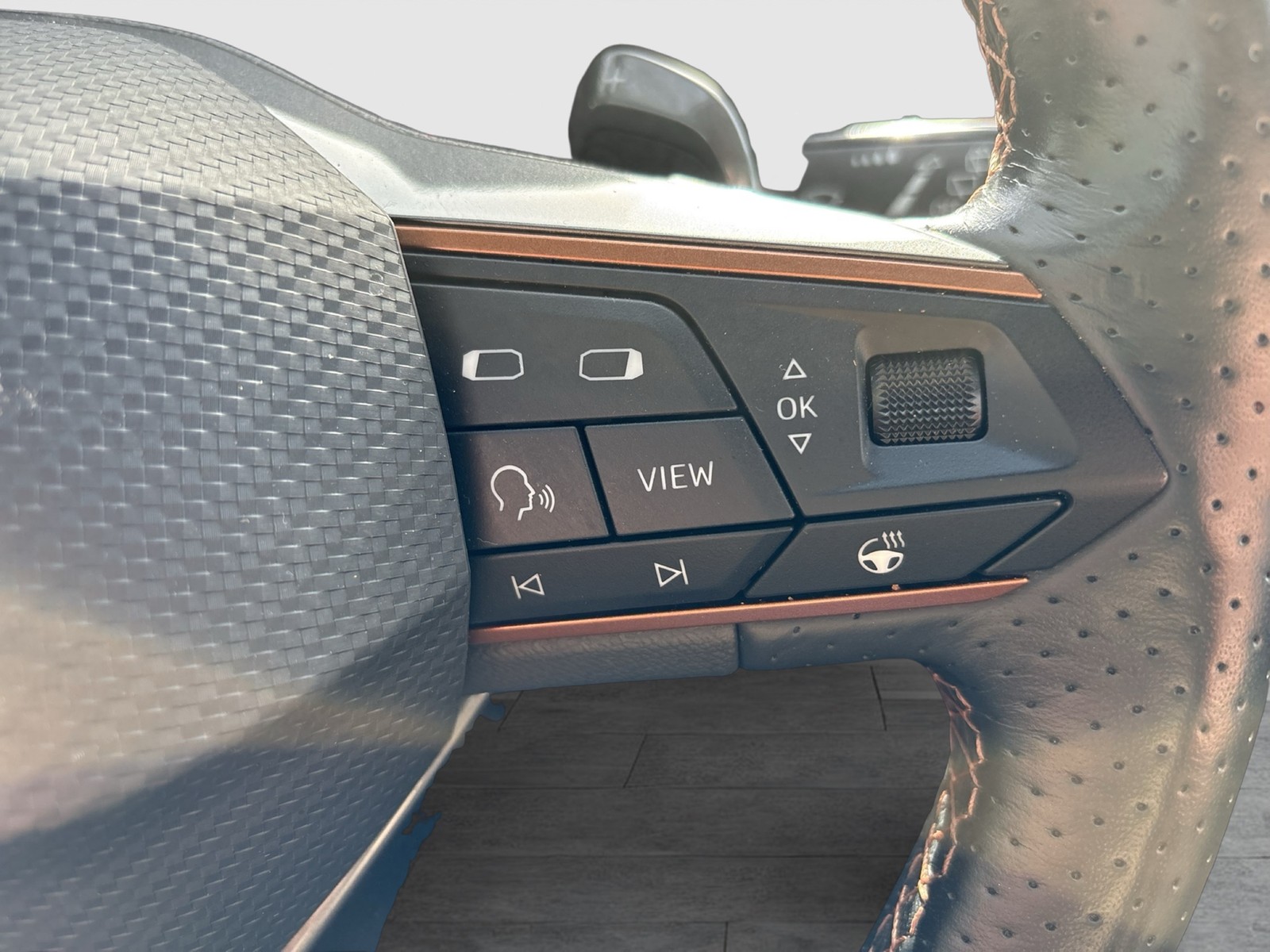 Cupra Leon ST 1.4 HYBRID VZ AHK CAM ACC LM19 NAVI