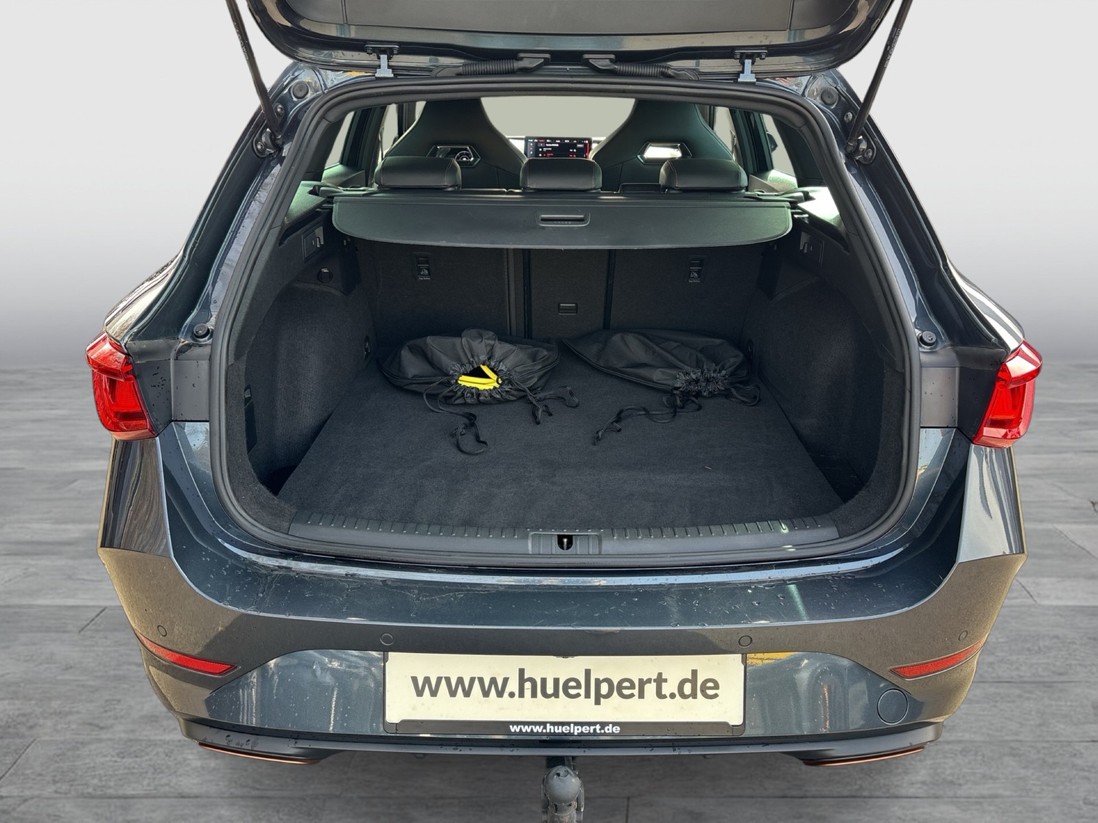 Cupra Leon ST 1.4 HYBRID VZ AHK CAM ACC LM19 NAVI