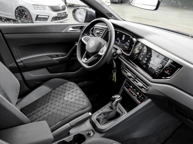 Volkswagen Taigo 1.5 R-LINE BEATS ACC IQ.DRIVE MATRIX NAVI