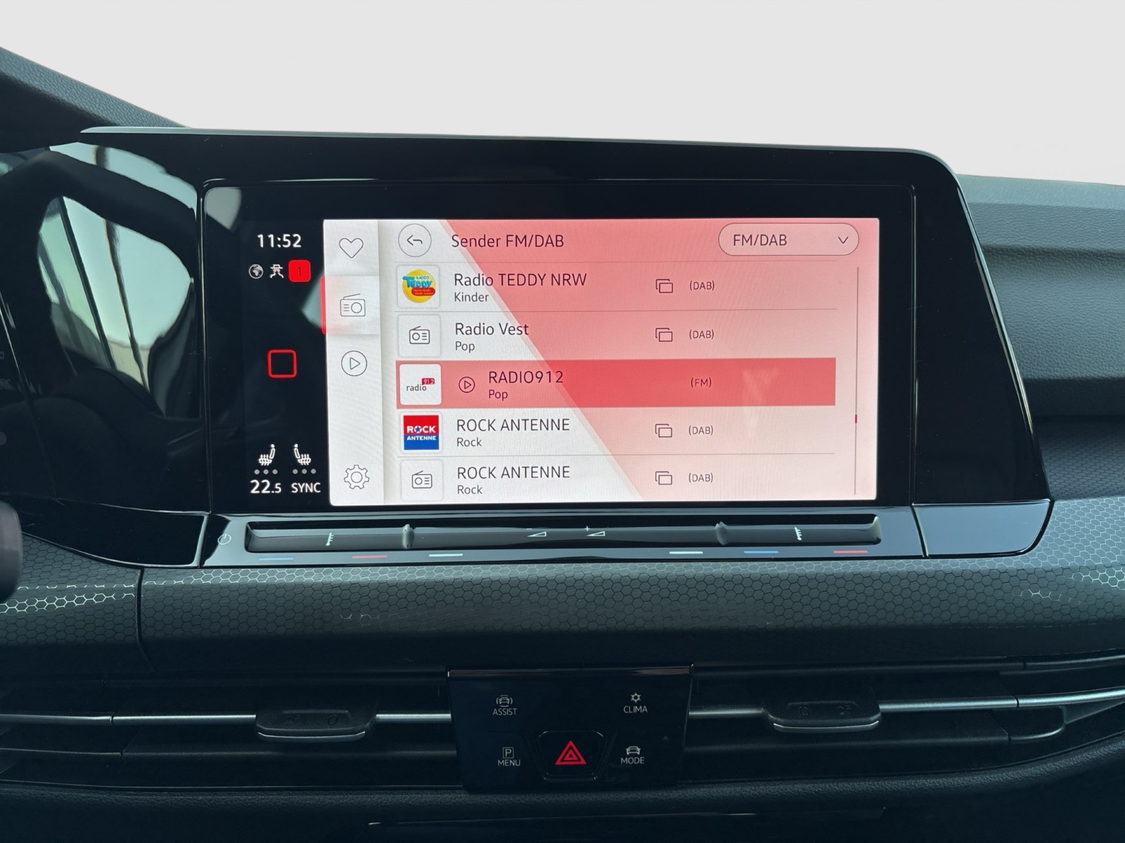 Volkswagen Golf VIII 2.0 GTI PANO NAVI LED+ LM17 CARPLAY