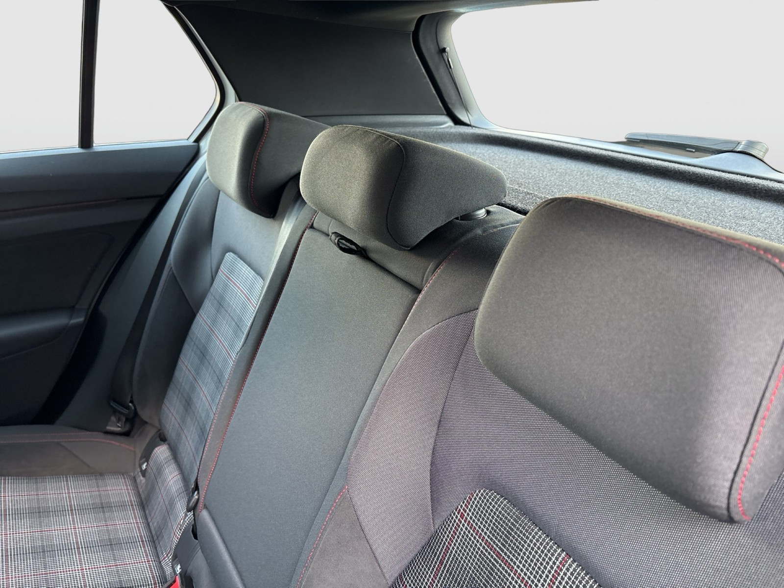 Volkswagen Golf VIII 2.0 GTI PANO NAVI LED+ LM17 CARPLAY