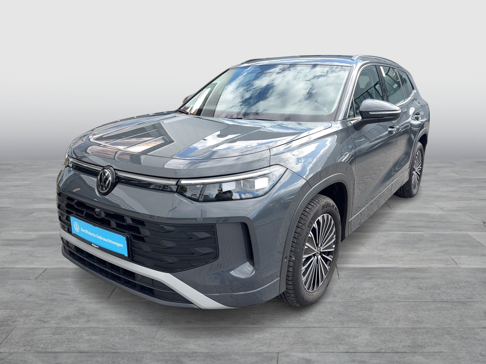 Volkswagen Tayron 1.5 eTSI LIFE 7SITZE AHK 360CAM LM18 NAVI