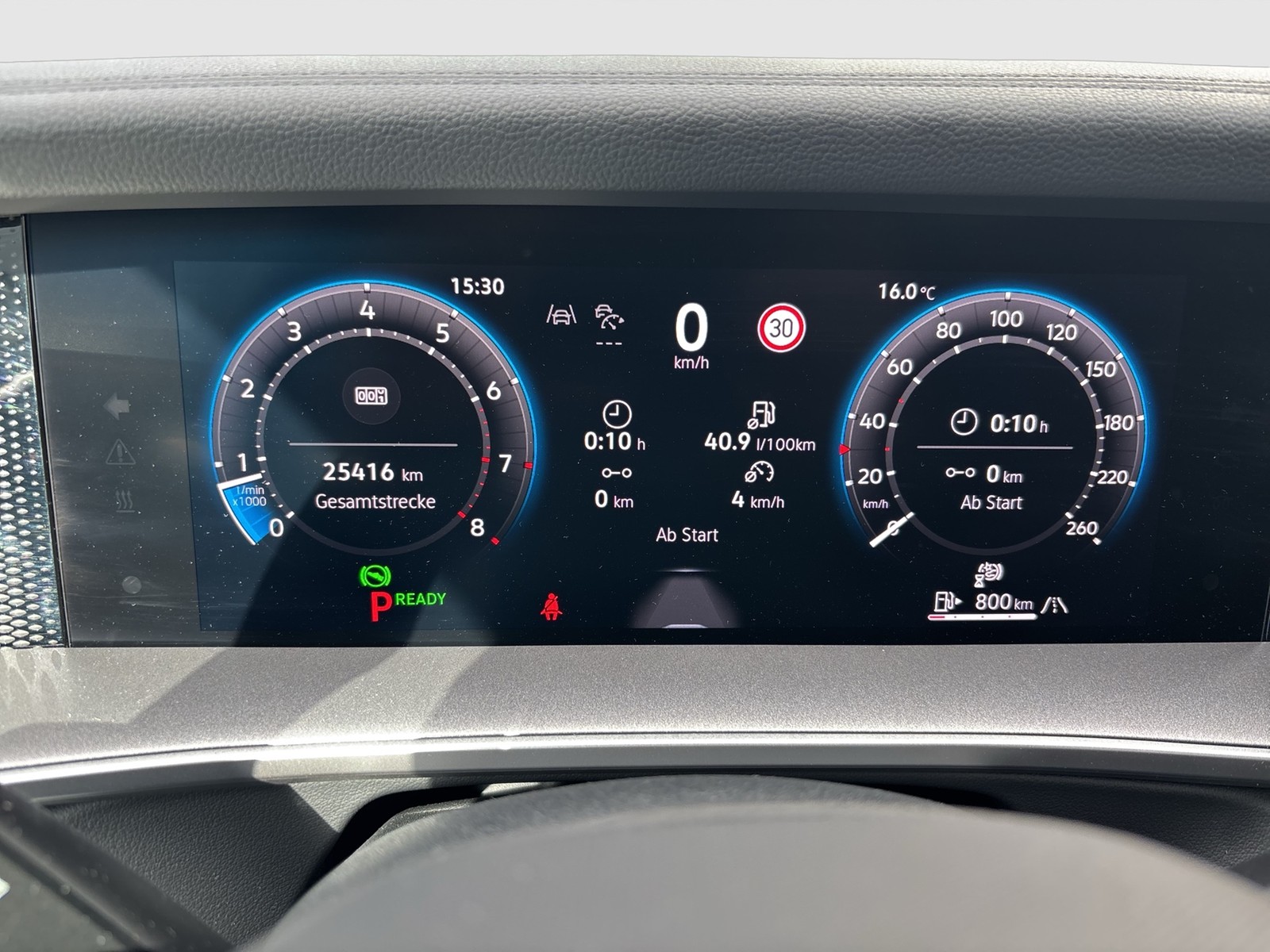 Volkswagen Tayron 1.5 eTSI LIFE 7SITZE AHK 360CAM LM18 NAVI