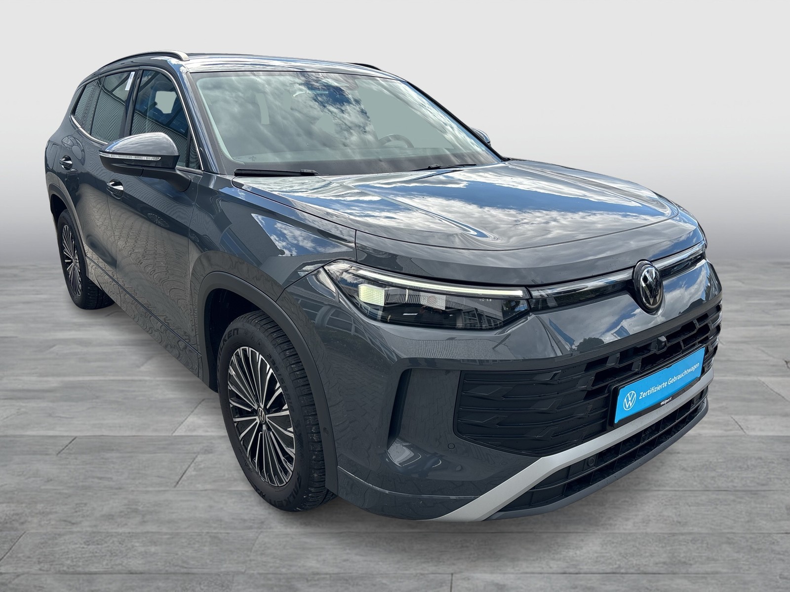 Volkswagen Tayron 1.5 eTSI LIFE 7SITZE AHK 360CAM LM18 NAVI