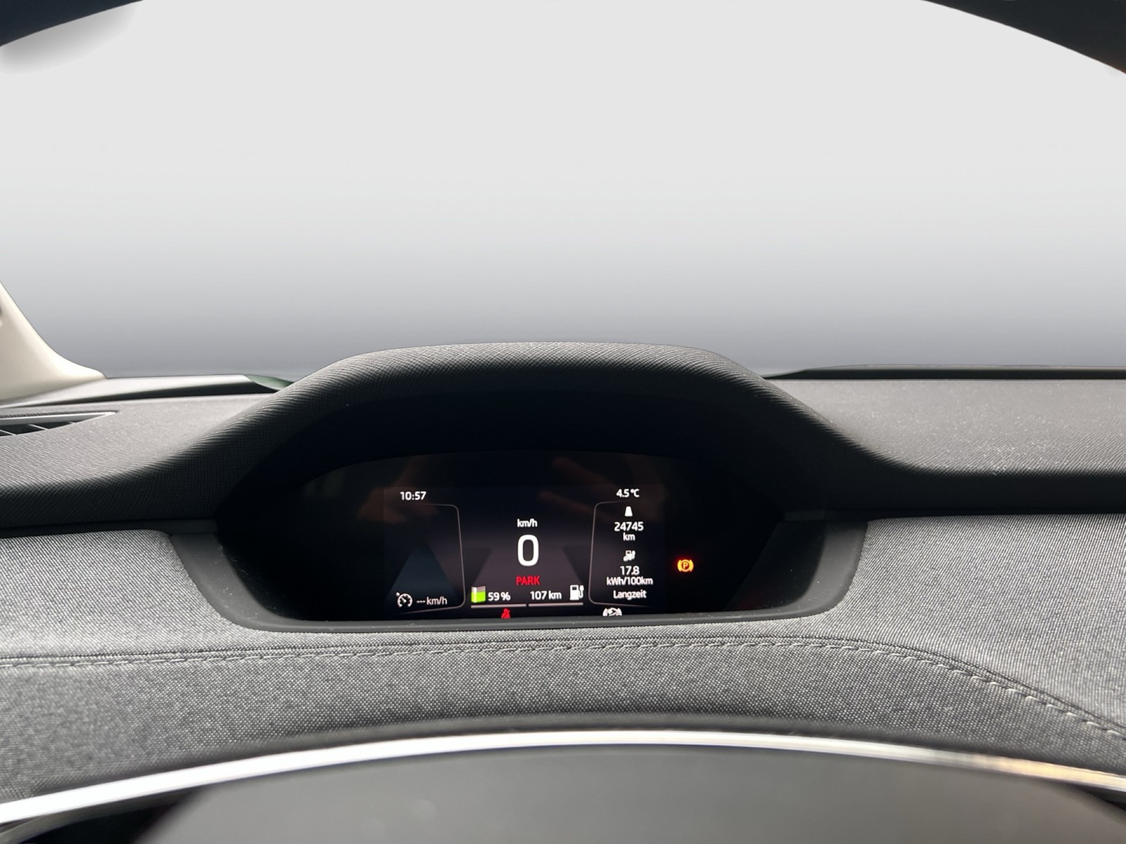 Skoda Enyaq 50 LOFT CAM LM19 NAVI LED KEYLESS-GO