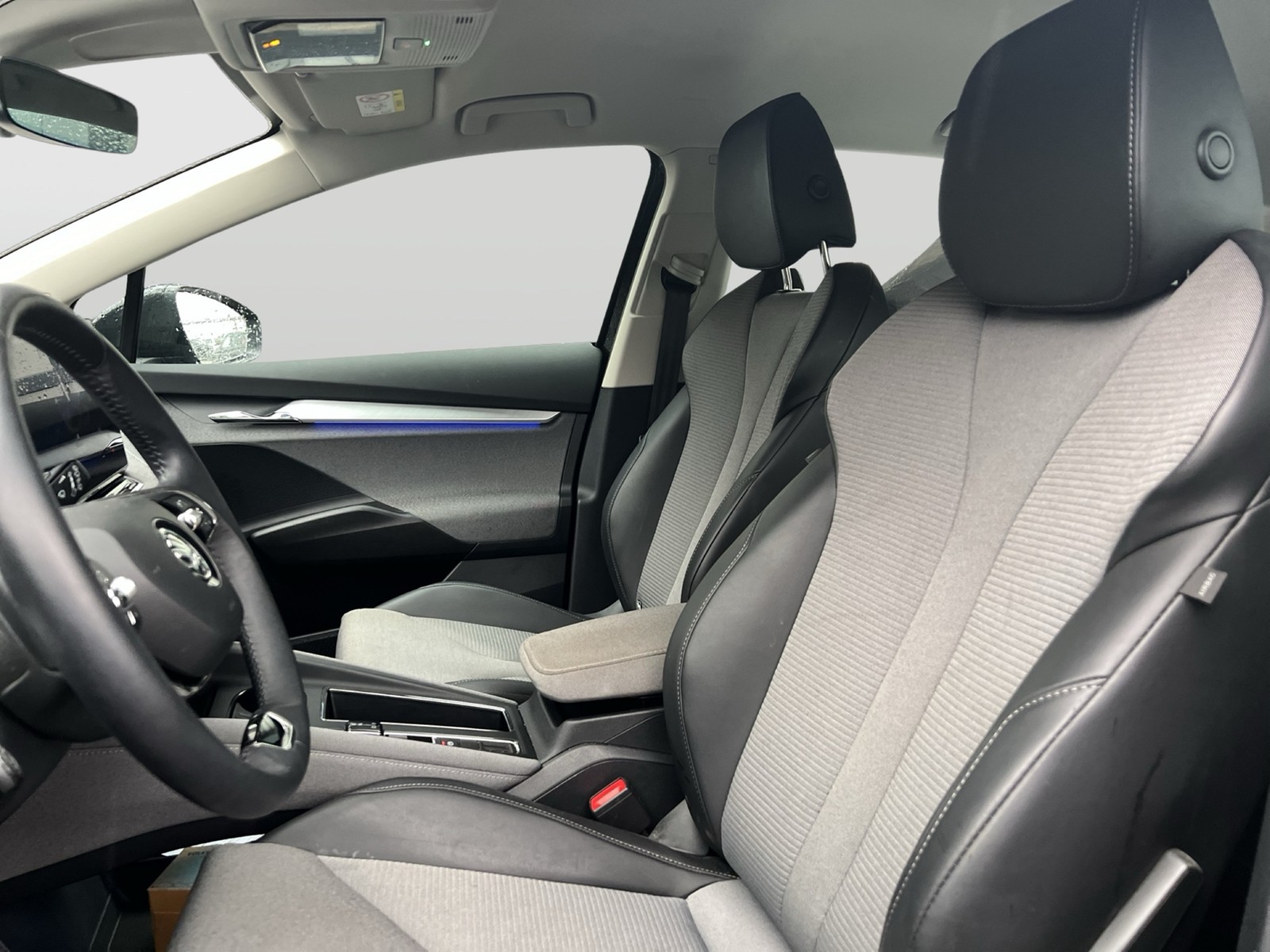 Skoda Enyaq 50 LOFT CAM LM19 NAVI LED KEYLESS-GO