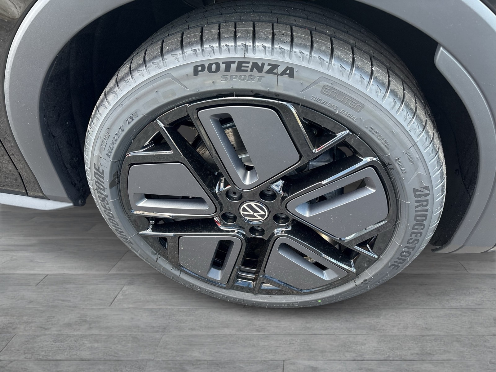 Volkswagen T-Roc 1.5 R-LINE DSG AHK BLACKSTYLE IQ DRIVE