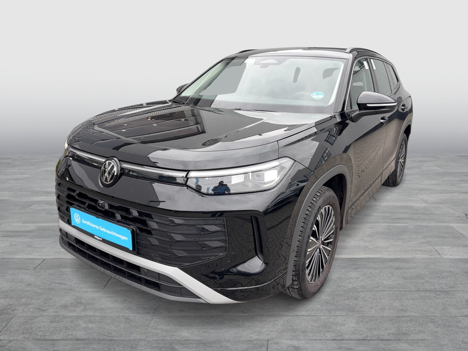 Volkswagen Tayron 1.5 eTSI LIFE 7SITZE AHK 360CAM LM18 NAVI