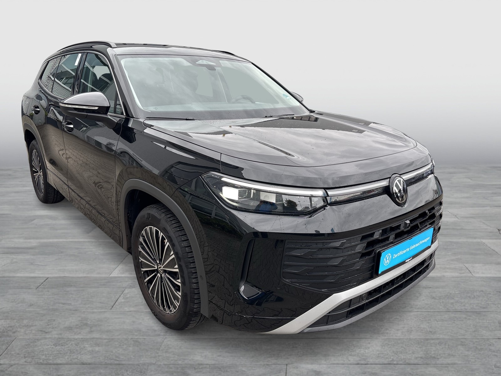 Volkswagen Tayron 1.5 eTSI LIFE 7SITZE AHK 360CAM LM18 NAVI
