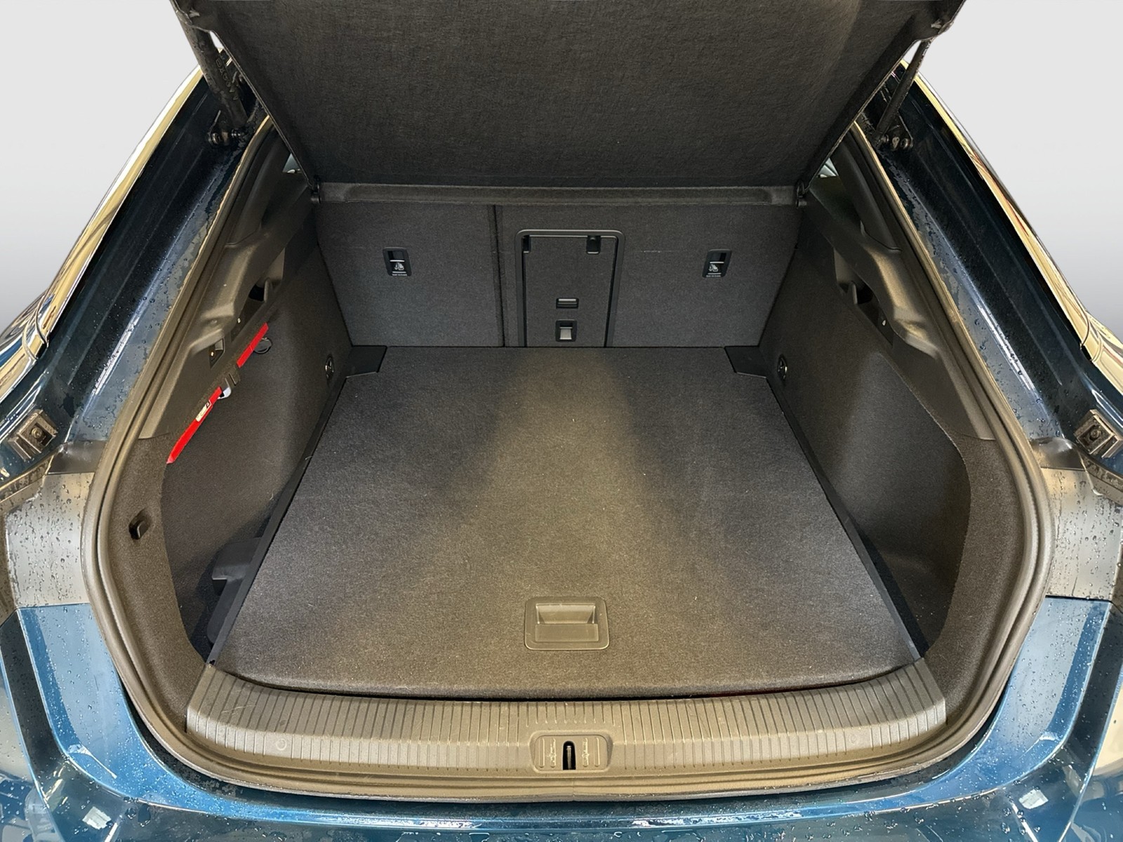 Volkswagen ID.7 GTX 4X4 WÄRMEPUMPE AHK 360°CAM LM21 HEAD-UP