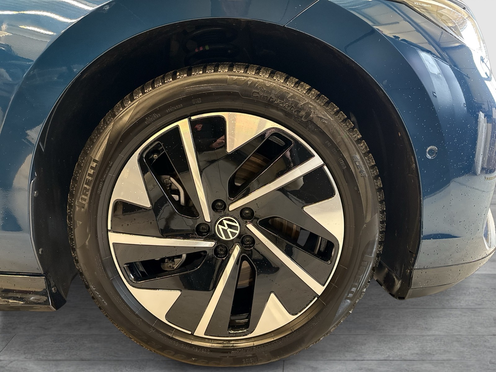 Volkswagen ID.7 GTX 4X4 WÄRMEPUMPE AHK 360°CAM LM21 HEAD-UP