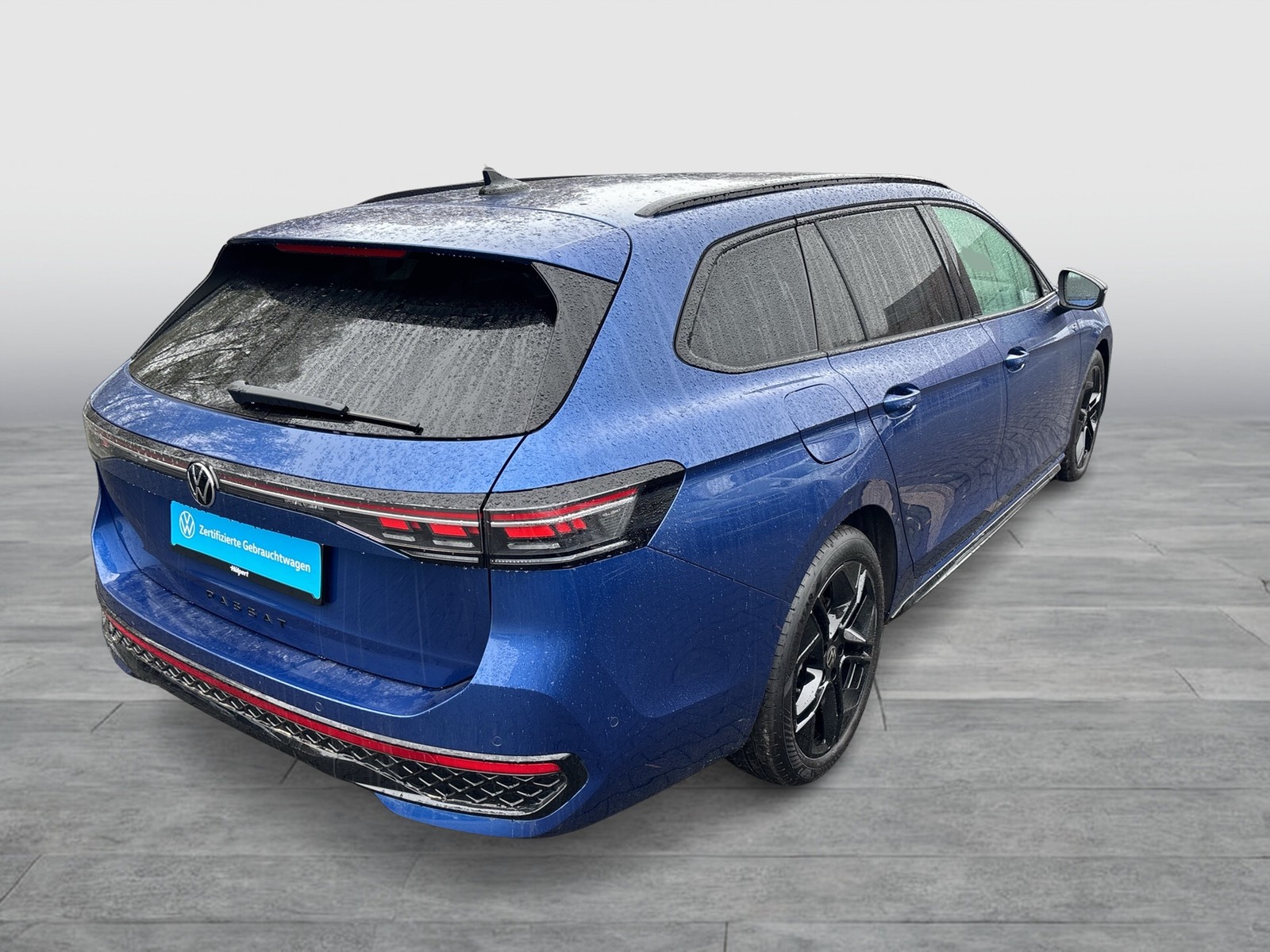 Volkswagen Passat Variant 2.0 R-LINE 4X4 NEUESMODELL AHK 18Z