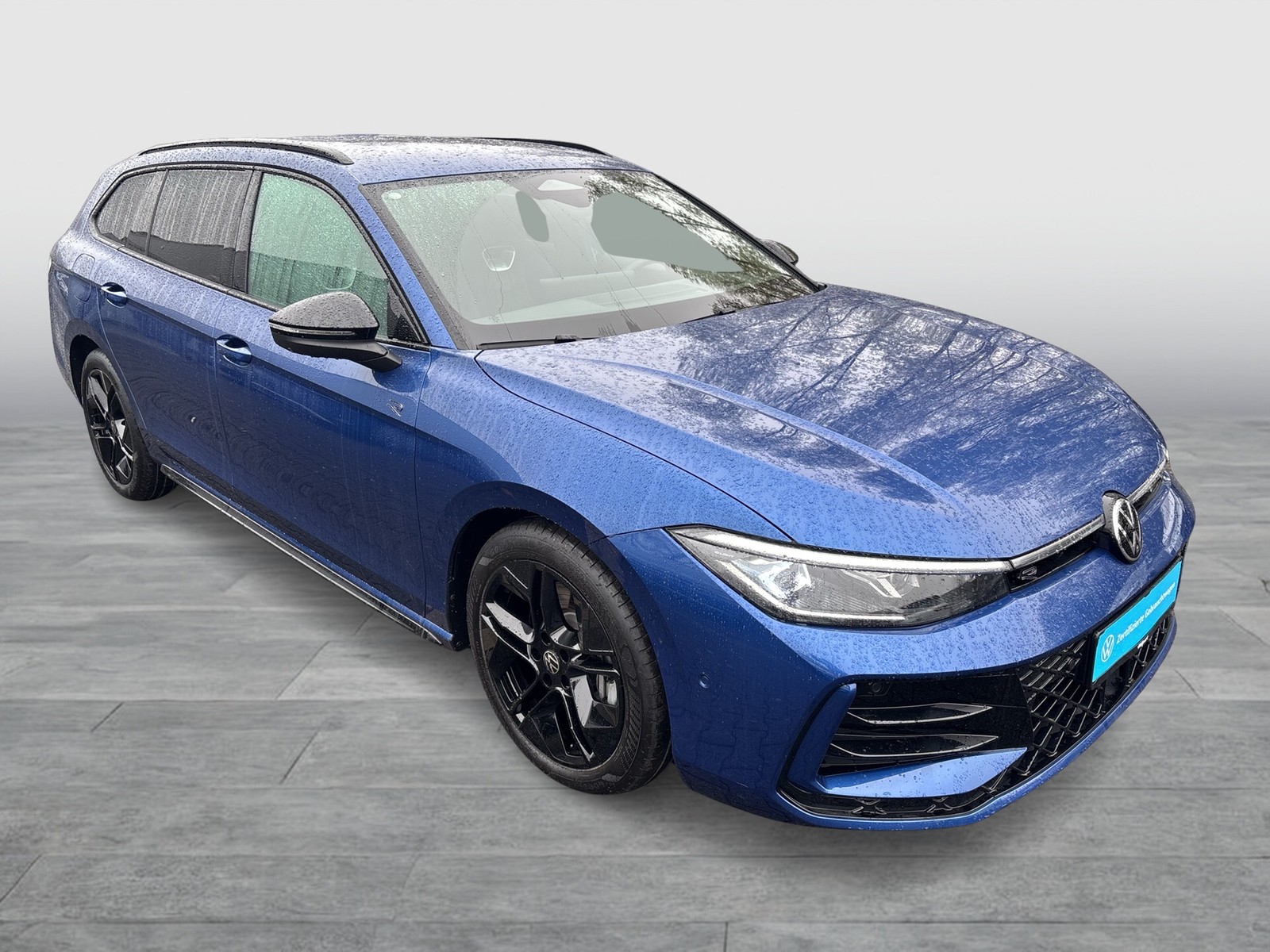 Volkswagen Passat Variant 2.0 R-LINE 4X4 NEUESMODELL AHK 18Z