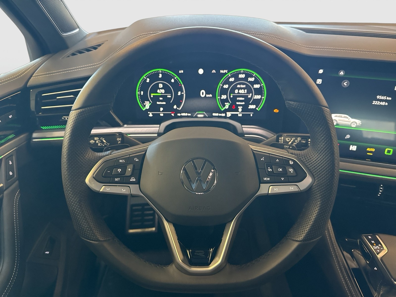 Volkswagen Touareg V6 R-LINE BLACK STYLE PANO STANDHZ. AHK