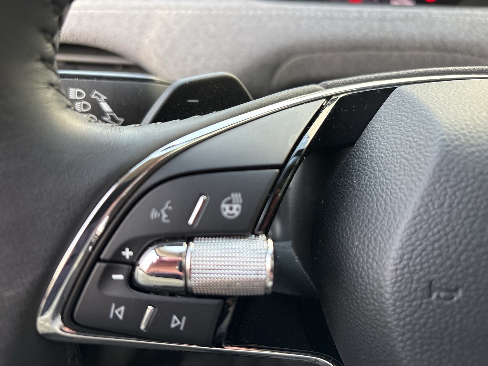 Skoda Enyaq 50 LOFT CAM ACC LM19 NAVI SITZHEIZUNG