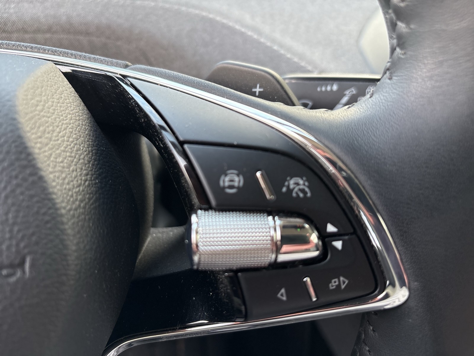 Skoda Enyaq 50 LOFT CAM ACC LM19 NAVI SITZHEIZUNG