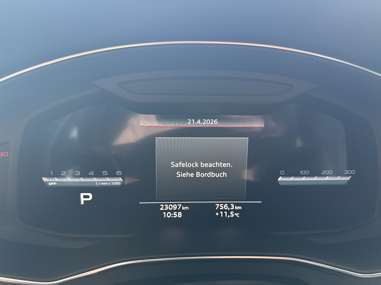 Audi S6 Avant Qu. BLACKPAK PANO B&O 360°CAM ALU21