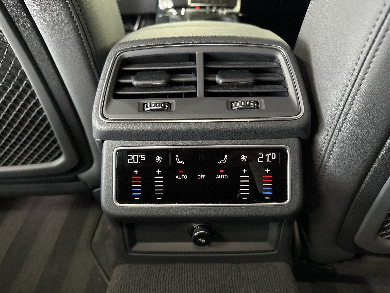 Audi A6 Avant 45 quattro advanced BLACKPAK AHK CAM 19Z