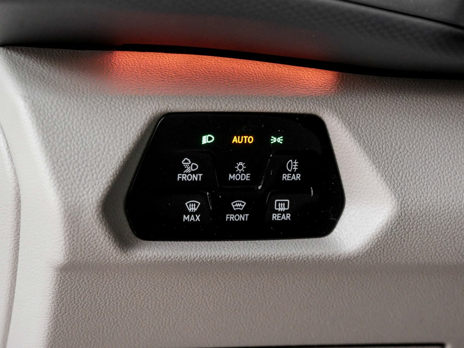 Volkswagen Multivan Edition 110 kW TDI LÜ EDITION AHK PANO Standhzg. MATRIX-LED