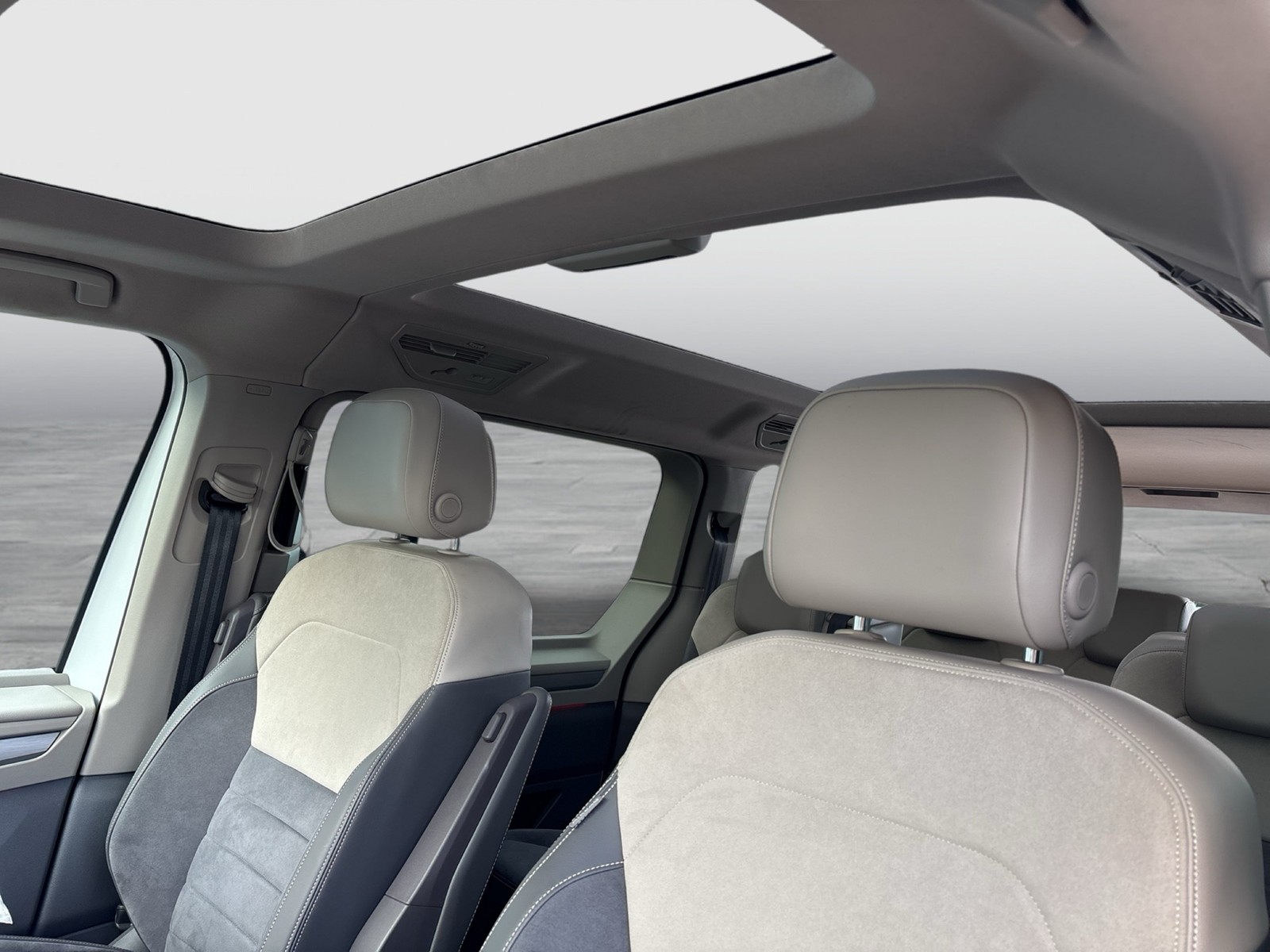 Volkswagen T7 Multivan 2.0 EDITION DSG LÜ AHK PANO STANDHZG