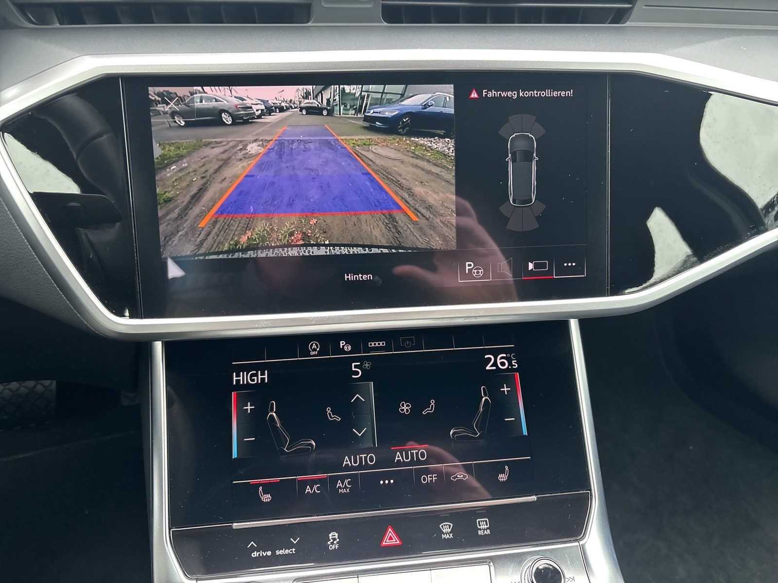 Audi A6 Avant 45 quattro advanced AHK CAM ACC LM19