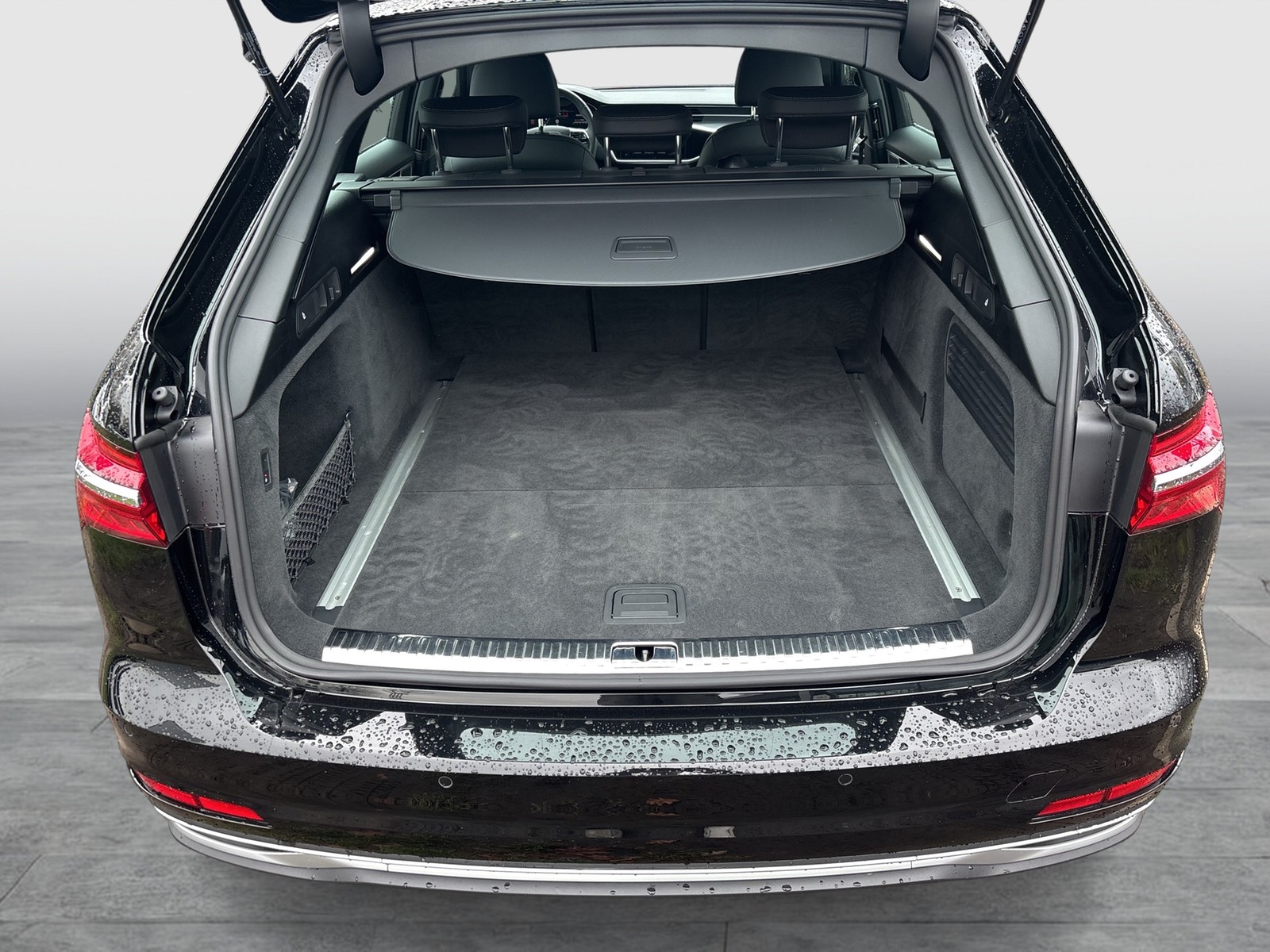 Audi A6 Avant 45 quattro advanced AHK CAM ACC LM19