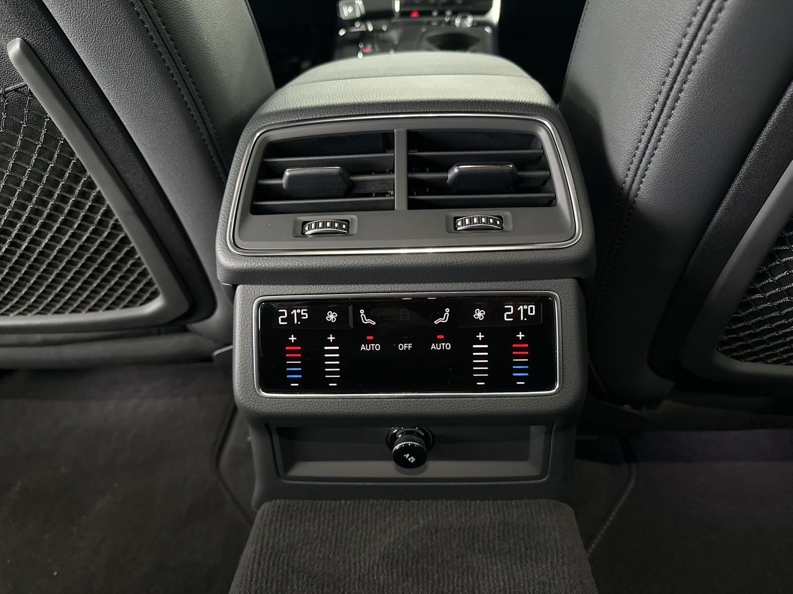 Audi A6 Avant 45 quattro advanced AHK CAM ACC LM19