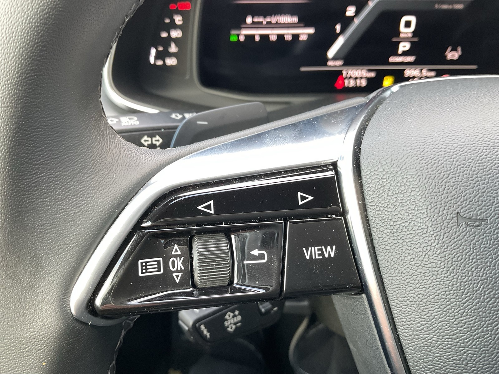 Audi A6 Avant 45 quattro advanced AHK CAM ACC LM19