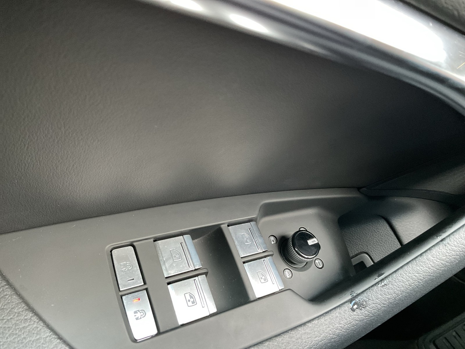 Audi A6 Avant 45 quattro advanced AHK CAM ACC LM19