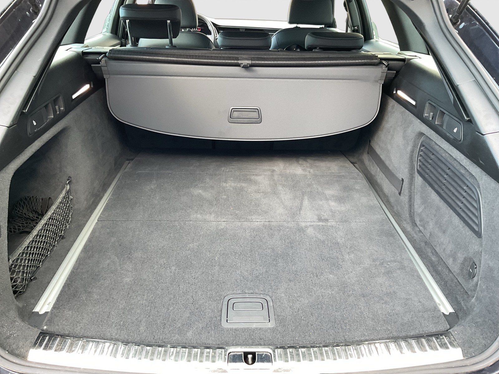 Audi A6 Avant 45 quattro advanced AHK CAM ACC LM19