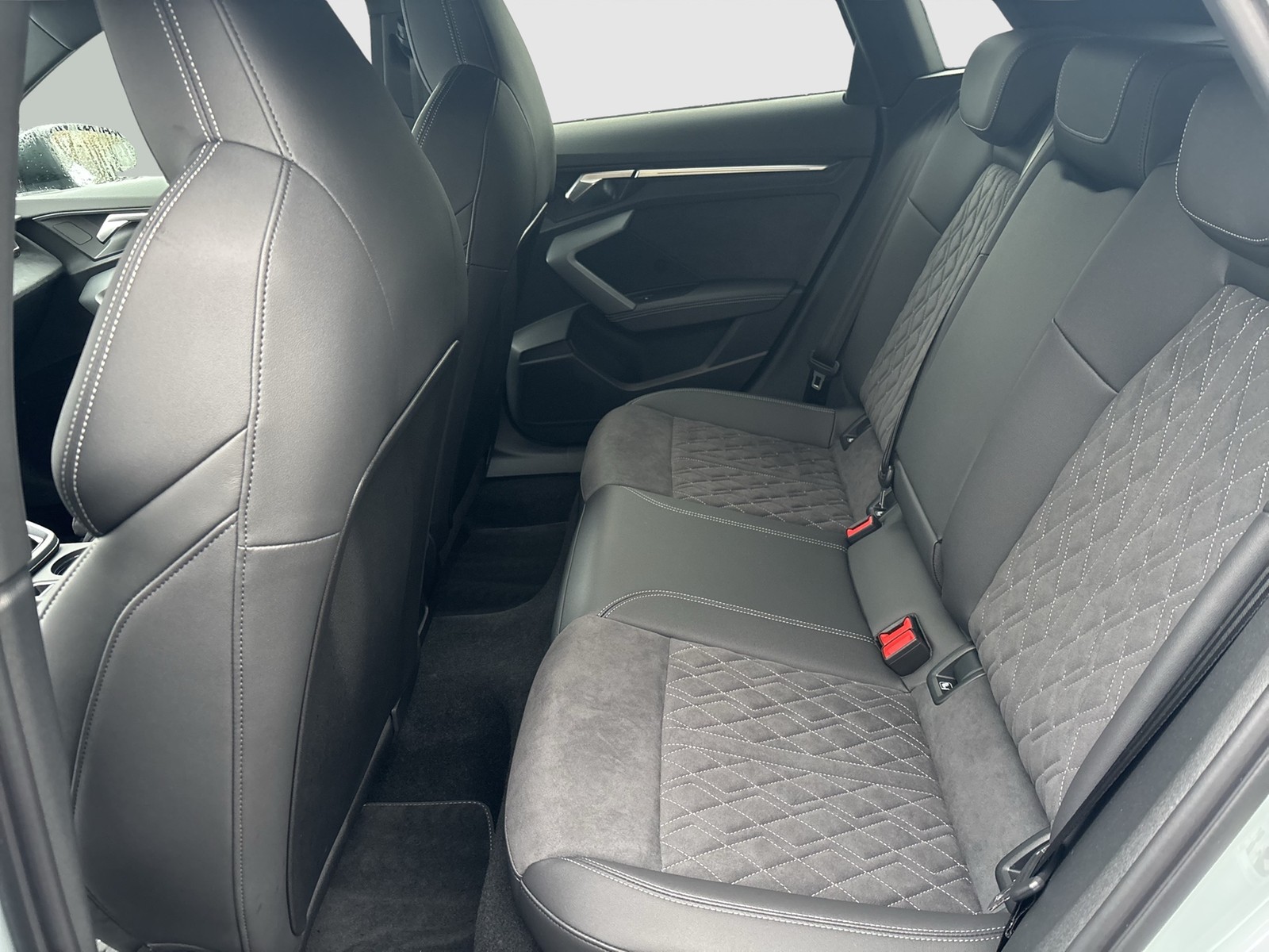 Audi A3 Sportback 30 S LINE BLACKPAK AHK CAM ACC LM18