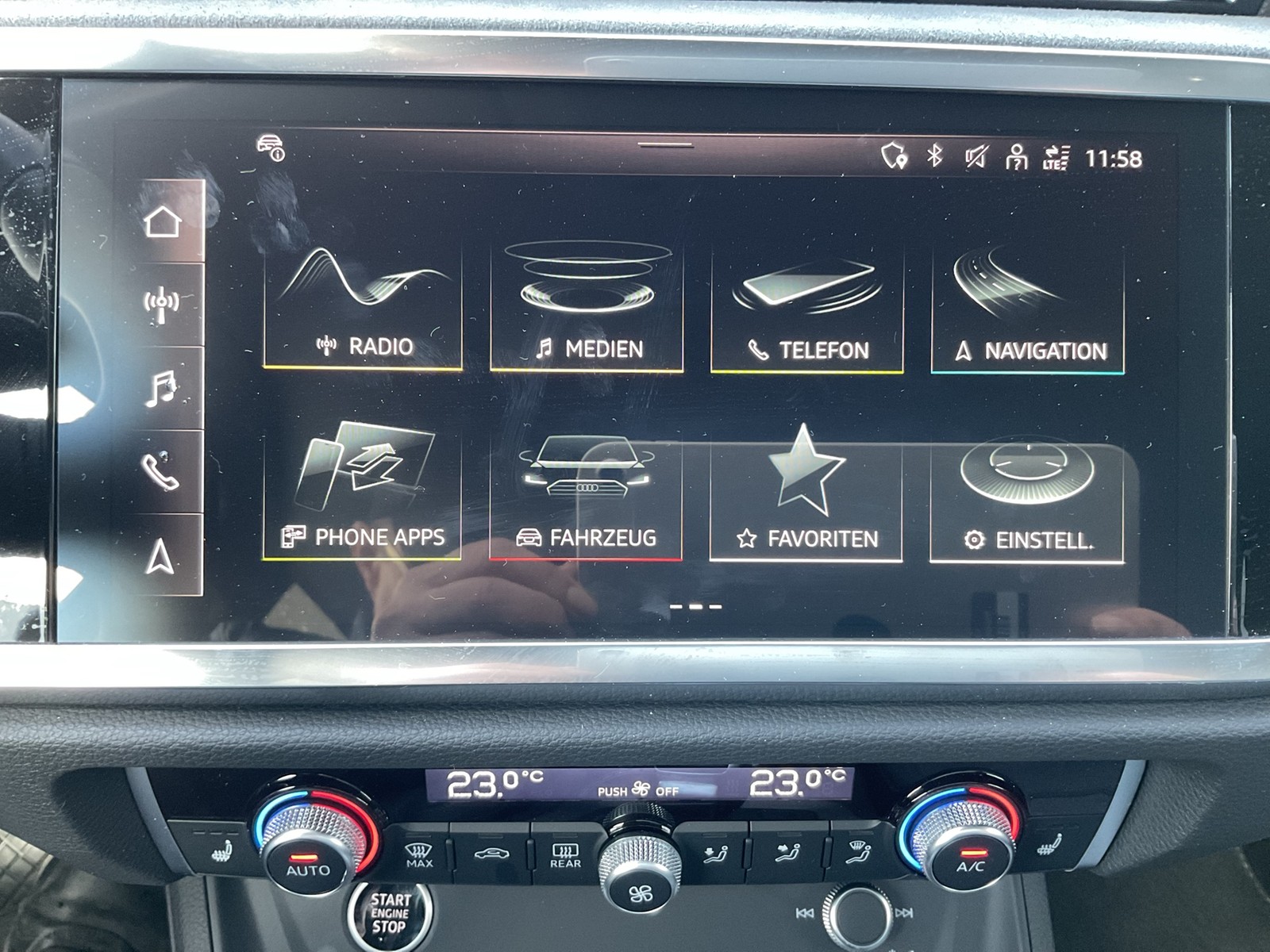 Audi Q3 Sportback 35 S LINE AHK ACC LM18 EKLAPPE NAVI+