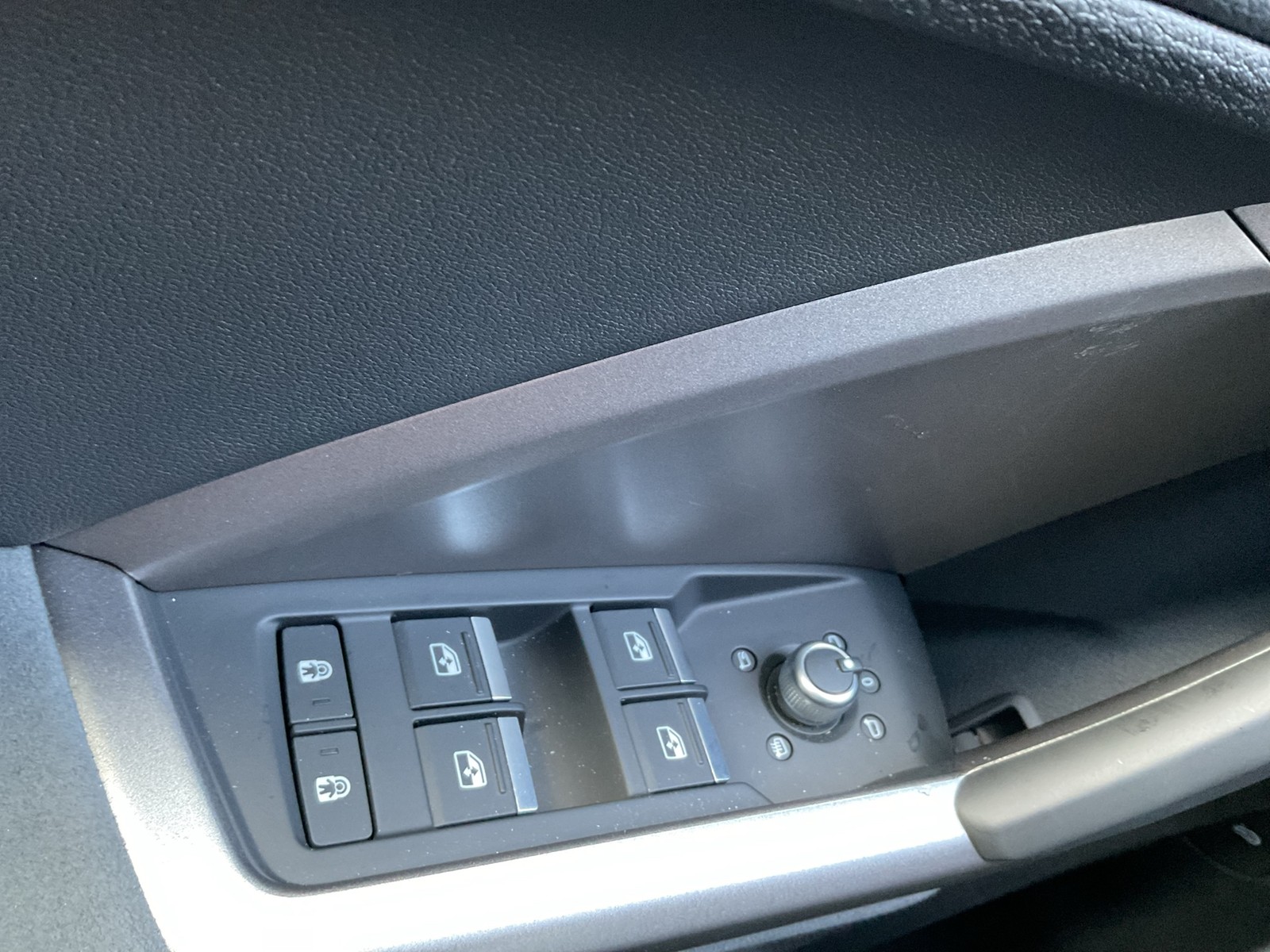 Audi Q3 Sportback 35 S LINE AHK ACC LM18 EKLAPPE NAVI+