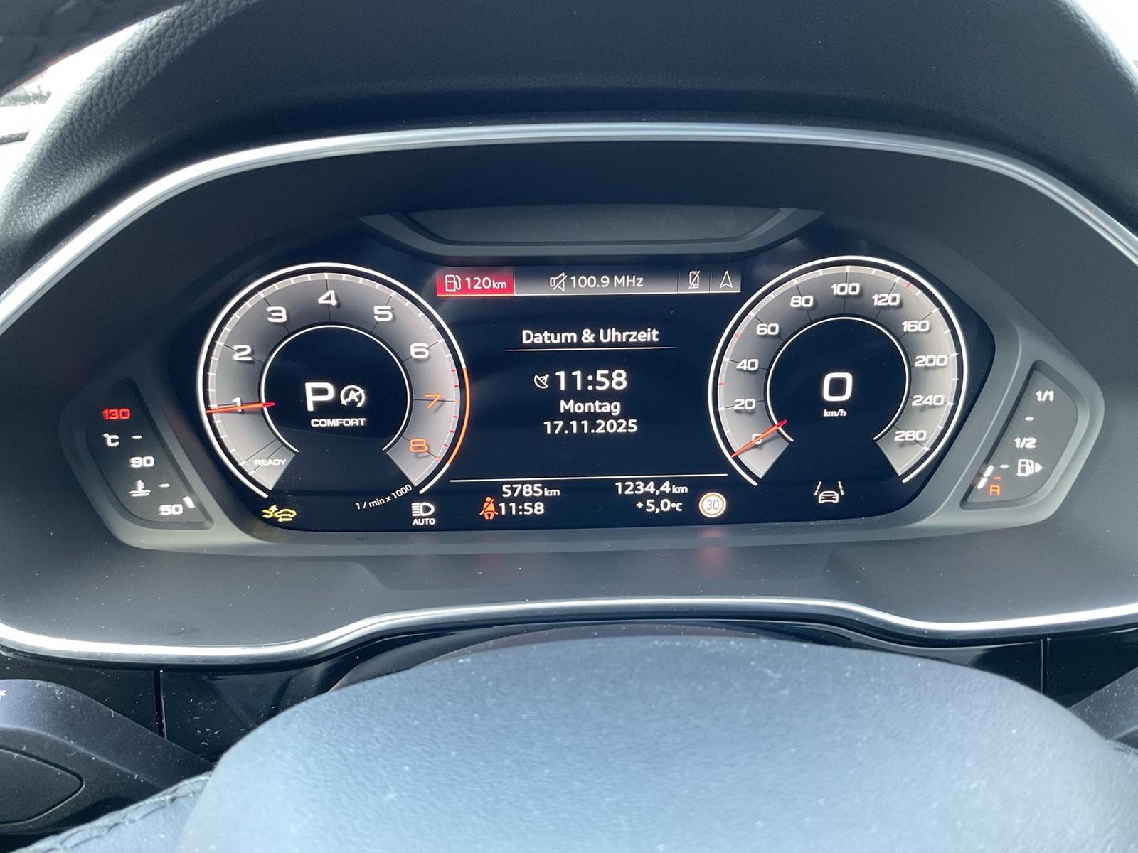 Audi Q3 Sportback 35 S LINE AHK ACC LM18 EKLAPPE NAVI+