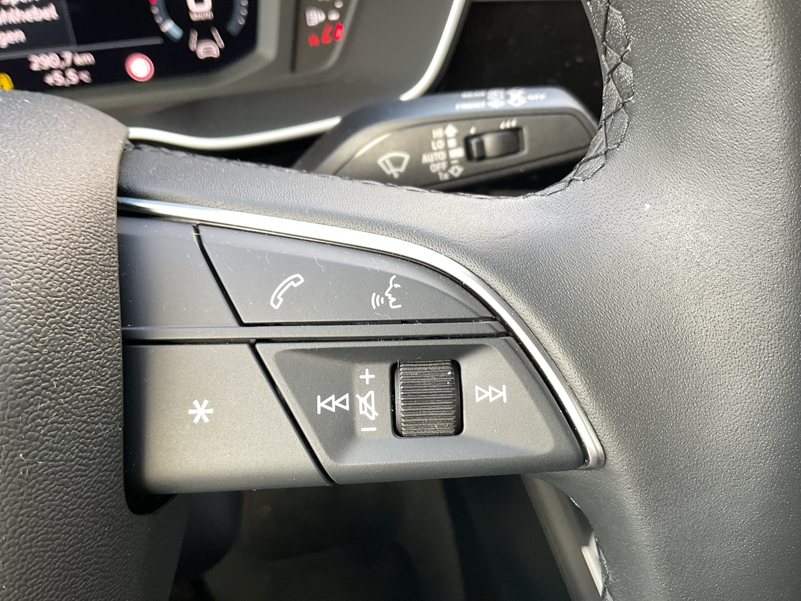 Audi Q3 Sportback 35 S LINE AHK 360°CAM ACC LM18 NAVI+